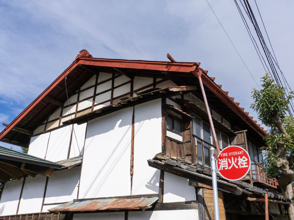 解体業者に残置物撤去はお願いできる？費用相場と損をしないための依頼